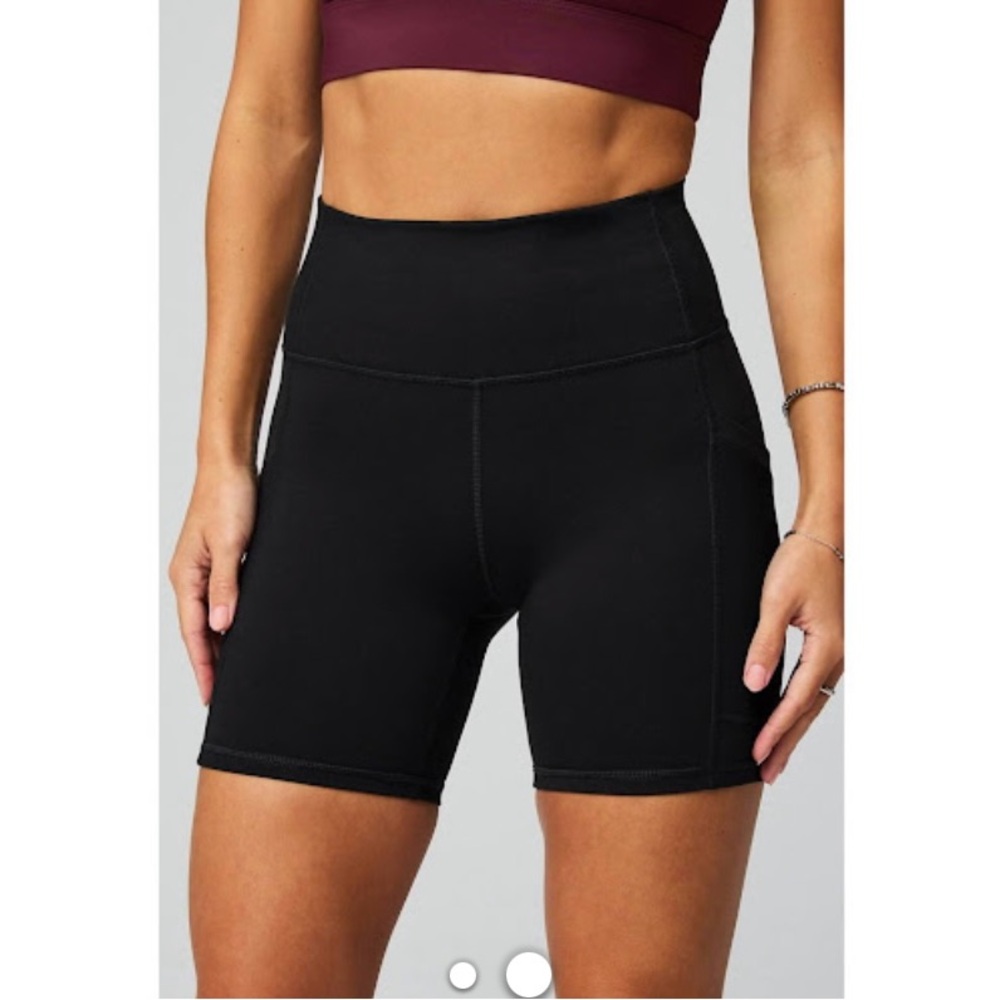 NWT Fabletics Women's Black High-Waisted Powerhold Shorts, Size M